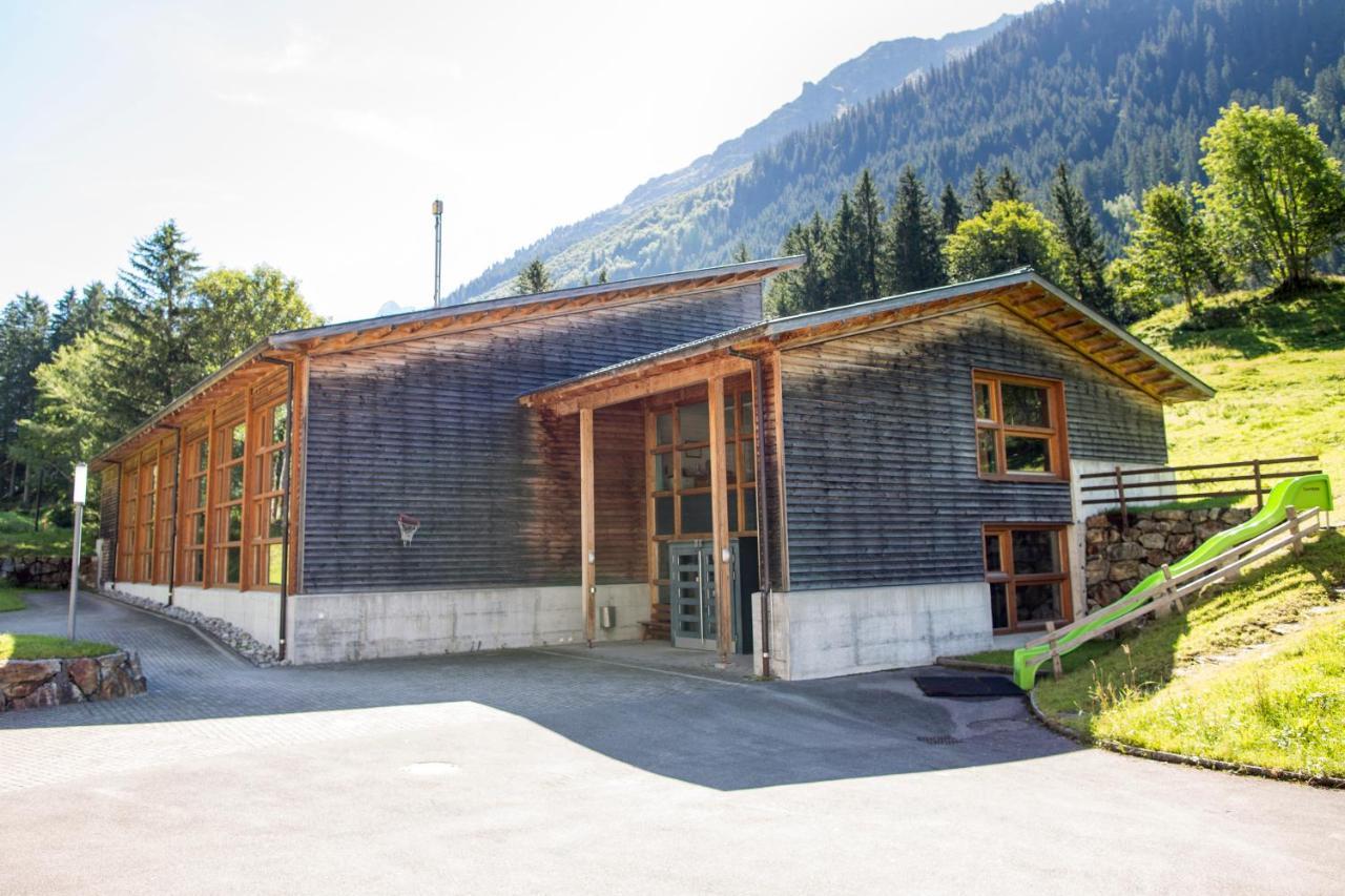 Gadmer Lodge - Dein Zuhause In Den Bergen Gadmen المظهر الخارجي الصورة